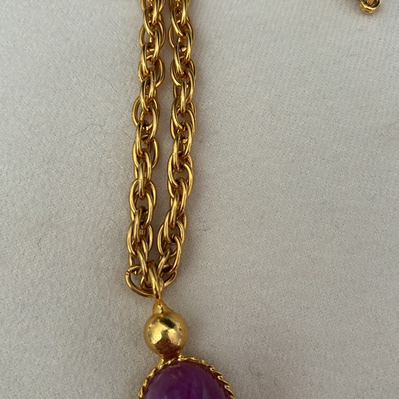 Genuine Les Bernard Goldtone Necklace with amethyst cabochons - Picture 3 of 9